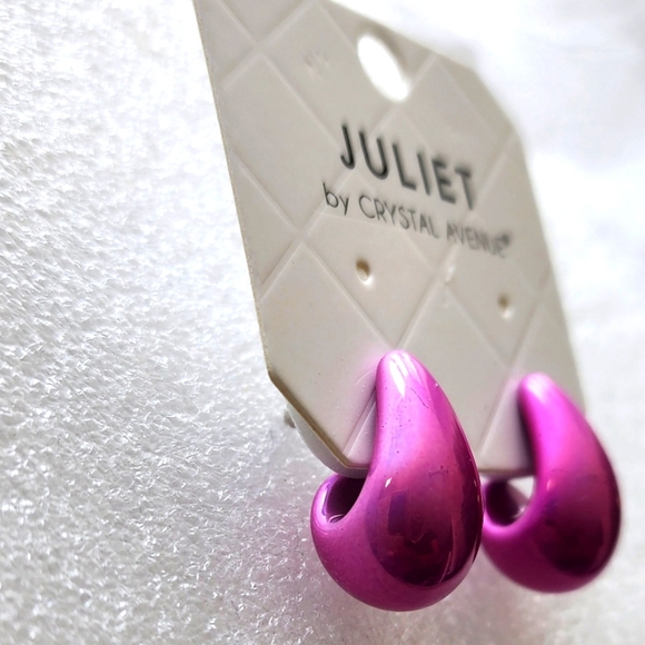 Juliet by Crystal Avenue Oversize Iridescent Teardrop Stud Earrings - Picture 4 of 5